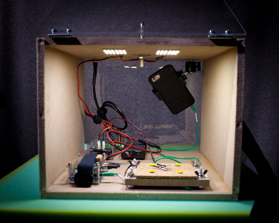 ZEROLab is a self-contained electrophysiology "drop box" for microgravity experiments
